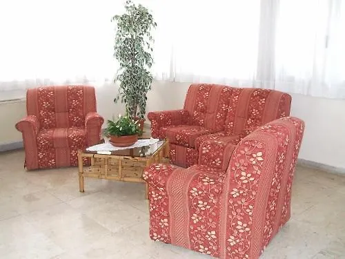 Hotel Nuova Italia Montecatini Terme 3*,  Italia