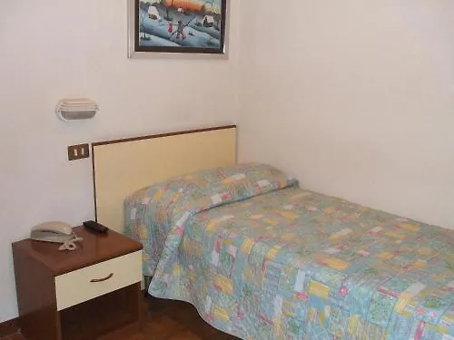 Hotel Nuova Italia Montecatini Terme Italia